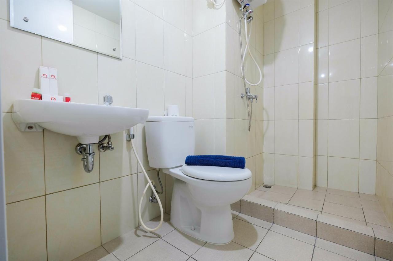 2br With Sofa Bed The Springlake Summarecon By Travelio * Bekasi