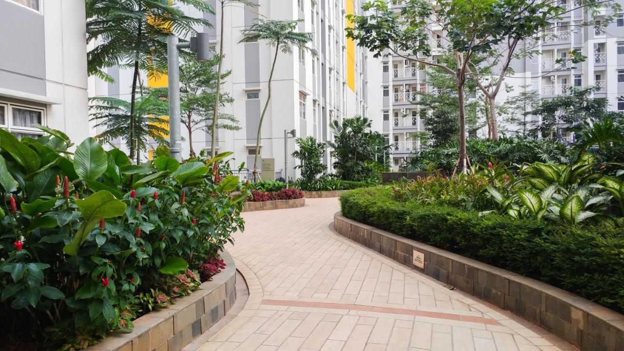 2br With Sofa Bed The Springlake Summarecon By Travelio Apartemen Bekasi